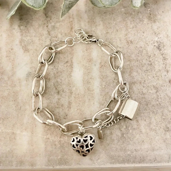 925 Sterling Silver Heart Link Bracelet Chunky Statement Bracelet Heart Charm - Picture 6 of 10